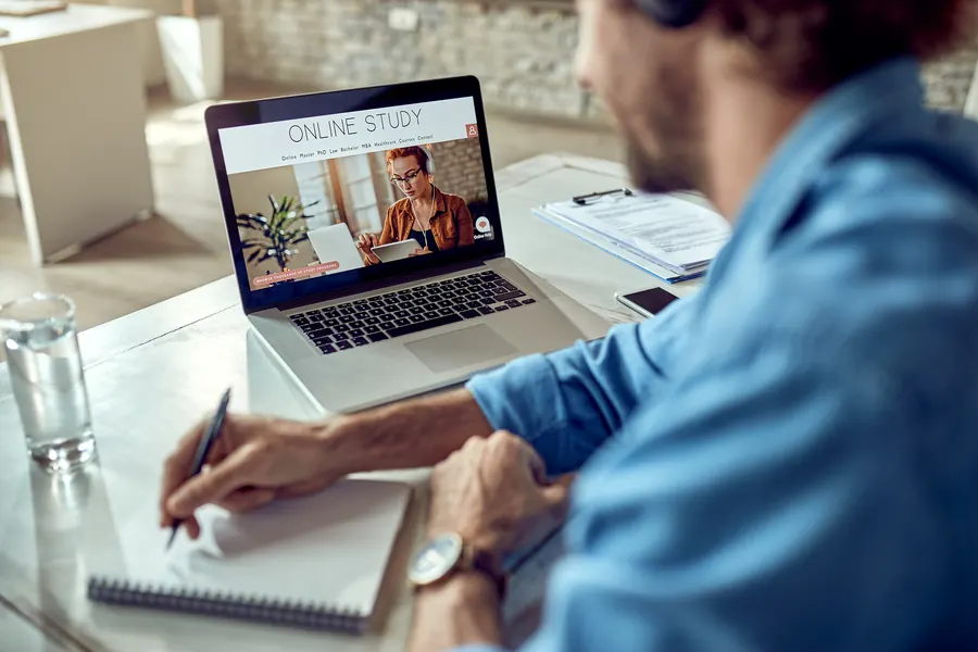 freelancer-online-leren-900w freelancer-online-leren-900w